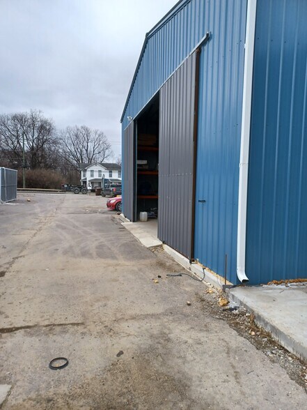 9510 Seward Rd, Fairfield, OH à louer - Photo de l’immeuble – Image 3 sur 12