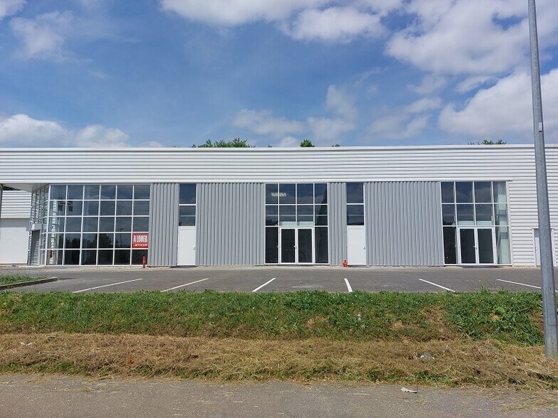 Local commercial dans Auch à louer - Photo de l’immeuble – Image 3 sur 10