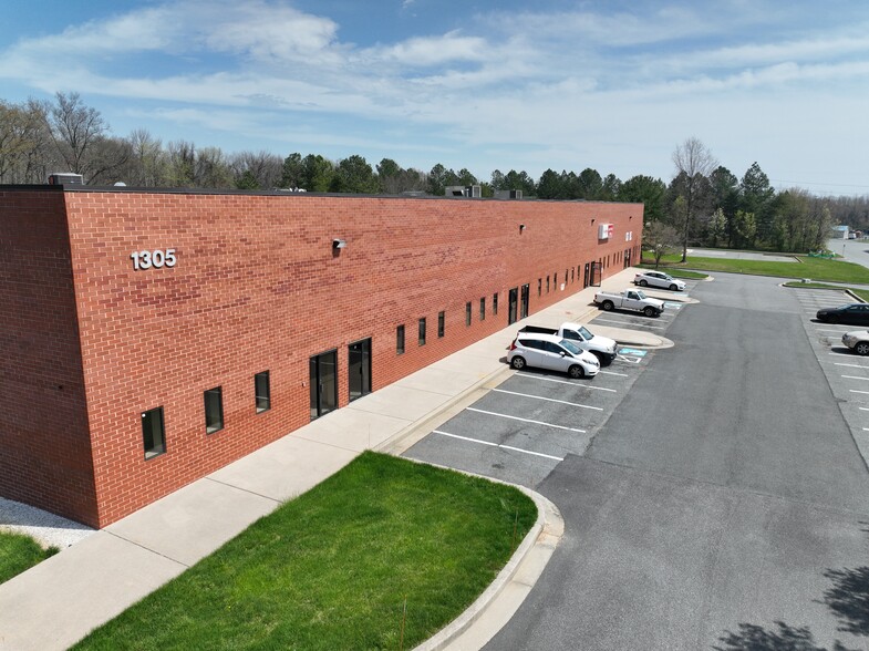 1305 Governor Ct, Abingdon, MD à louer - Photo de l’immeuble – Image 2 sur 12