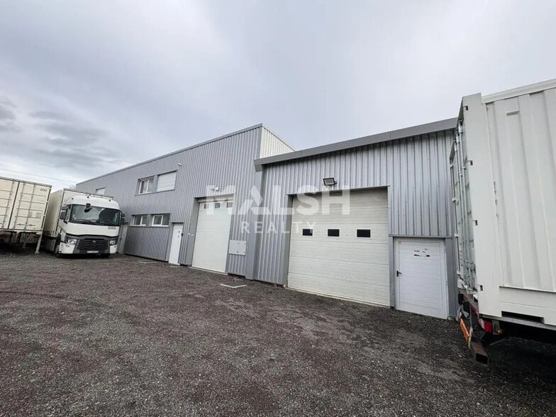 Bureau dans Mornant à louer - Photo de l’immeuble – Image 1 sur 17