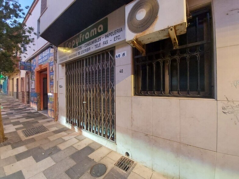 Local commercial dans El Ejido, Almería à louer - Photo de l’immeuble – Image 1 sur 5