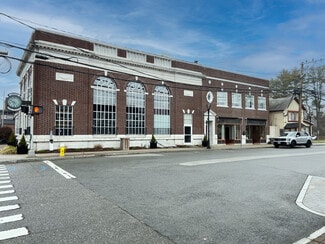 Plus de détails pour 1 W Main St, Clinton, CT - Bureau à louer