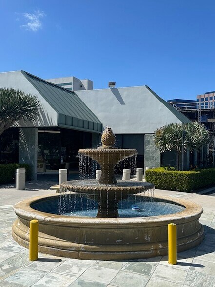 2372 Morse Ave, Irvine, CA à louer - Photo de l’immeuble – Image 2 sur 21