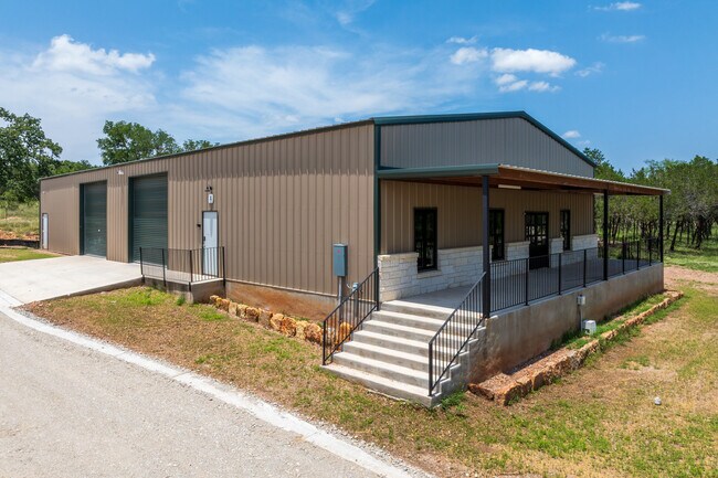 Plus de détails pour 7501 SH 71, Spicewood, TX - Différents types d’espaces à louer