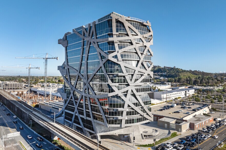 5790 W Jefferson Blvd, Los Angeles, CA à louer - Photo de l’immeuble – Image 3 sur 13