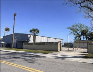 Plus de détails pour 141 N Charles St, Daytona Beach, FL - Local d'activités à louer