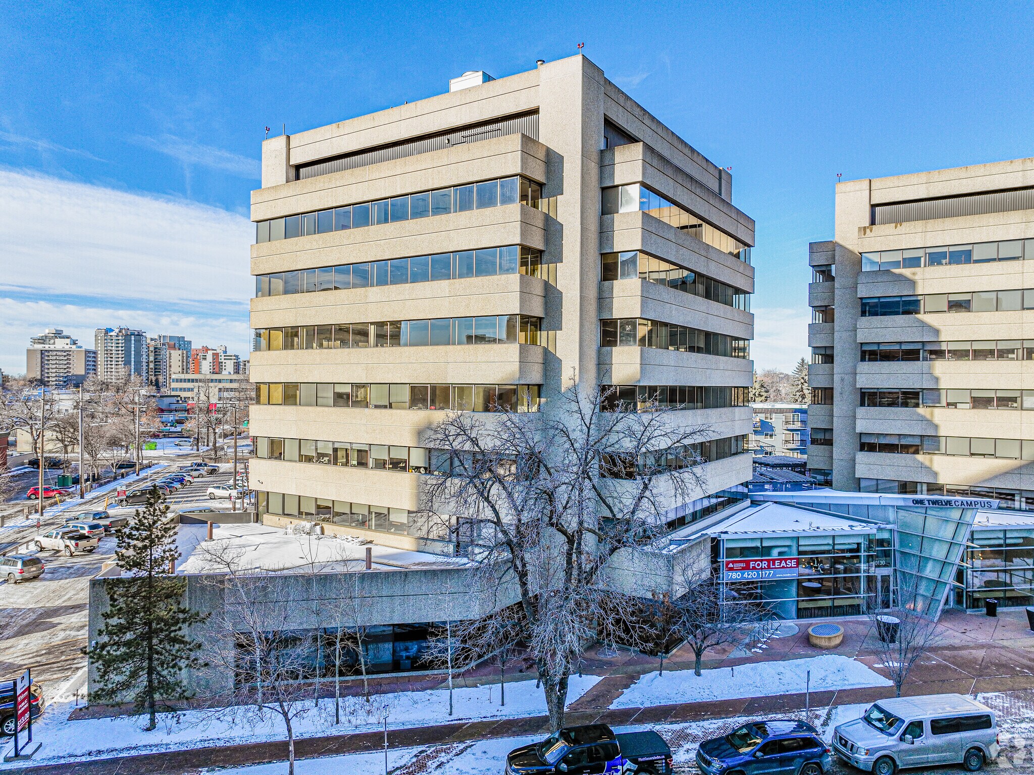 10160 112th St NW, Edmonton, AB à louer Photo de l’immeuble– Image 1 sur 7