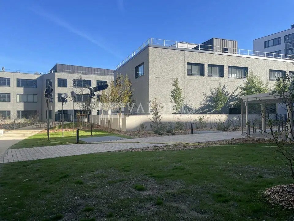 Local d’activités dans Villeurbanne à louer Photo de l’immeuble– Image 1 sur 21