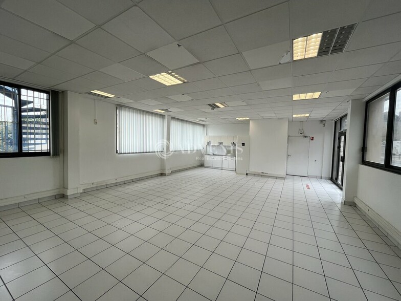 Bureau dans Joinville-le-Pont à louer - Photo intérieure – Image 2 sur 5
