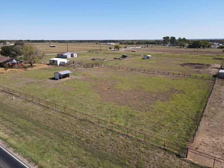 9134 FM 2931, Pilot Point, TX à vendre - Photo de l’immeuble – Image 2 sur 18