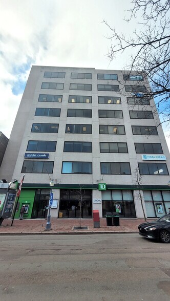 860 Main St, Moncton, NB à louer - Photo de l’immeuble – Image 2 sur 8