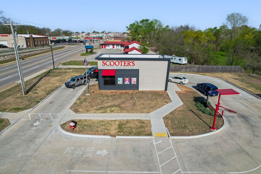 594 E Illinois Ave, Vinita, OK à vendre - Photo de l’immeuble – Image 2 sur 5