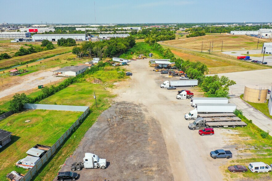 11615 Cutten Rd, Houston, TX à vendre - Photo de l’immeuble – Image 1 sur 6