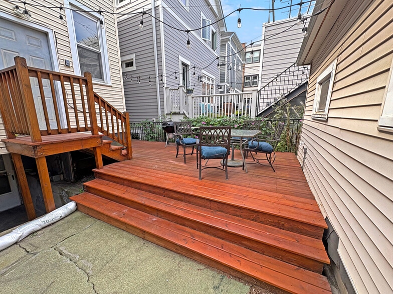 2754 W Giddings St, Chicago, IL à vendre - Photo de l’immeuble – Image 3 sur 14