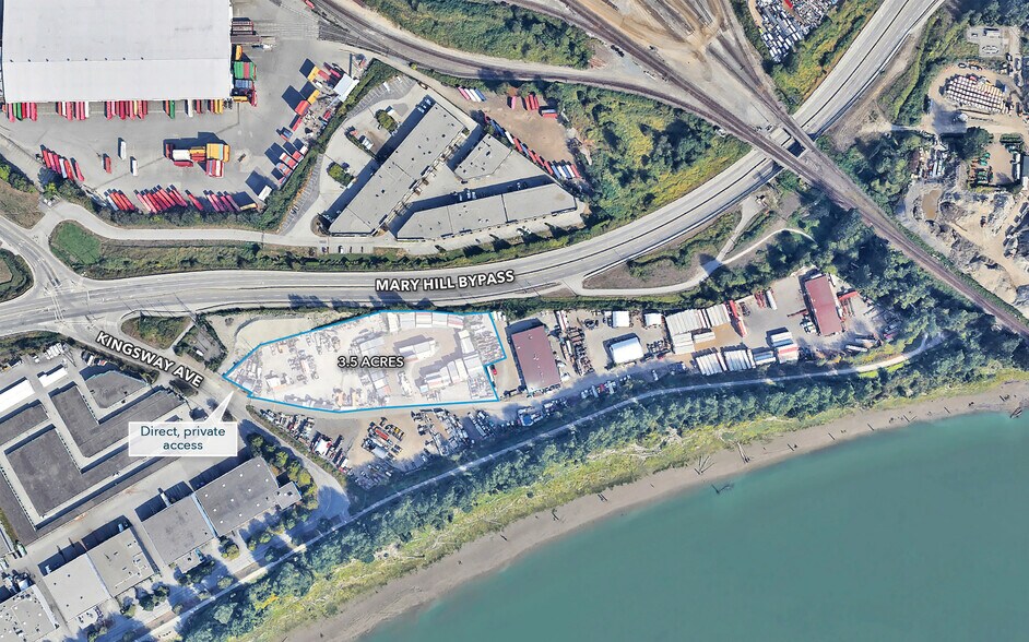 1156 Kingsway Av, Port Coquitlam, BC à louer - Photo de l’immeuble – Image 2 sur 2