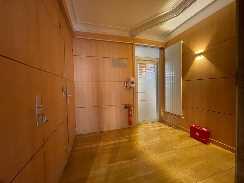 Bureau dans Paris à louer - Photo intérieure – Image 2 sur 9