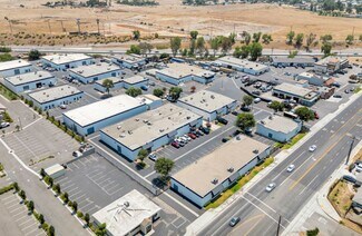 Plus de détails pour 2902-2976 Rubidoux Blvd, Jurupa Valley, CA - Local d'activités, Industriel/Logistique à louer
