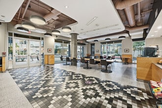 5115 Wilshire Blvd, Los Angeles, CA à louer Photo intérieure– Image 2 sur 8