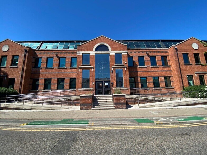 Canbury Park Rd, Kingston Upon Thames à louer - Photo de l’immeuble – Image 2 sur 9