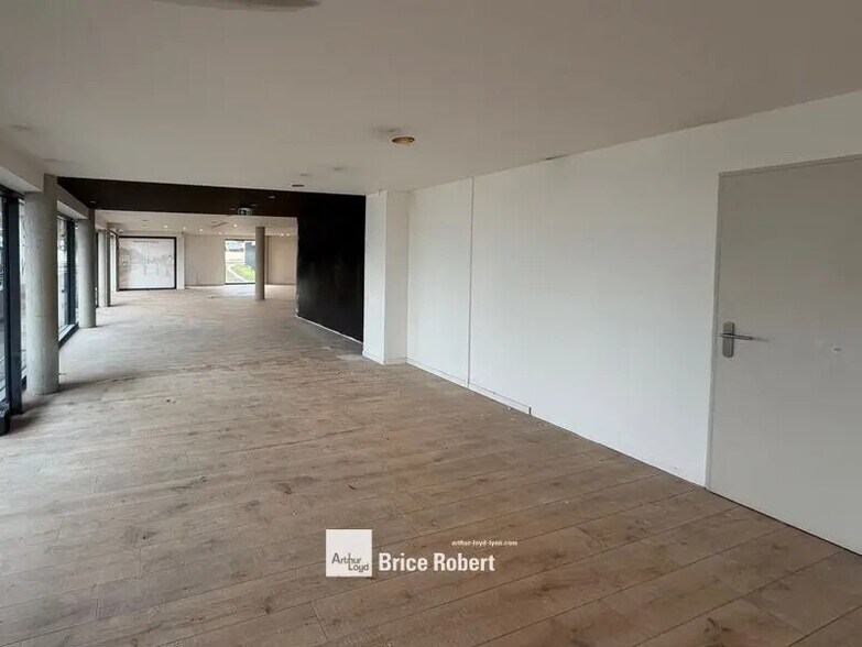 Local commercial dans Écully à louer - Photo intérieure – Image 3 sur 4