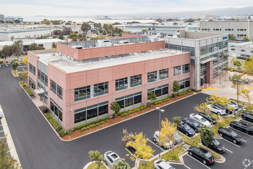 285 E Grand Ave, South San Francisco, CA à louer - Photo de l’immeuble – Image 3 sur 4