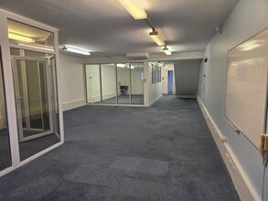 27-39 Station Ln, Hornchurch à louer Photo intérieure– Image 2 sur 6