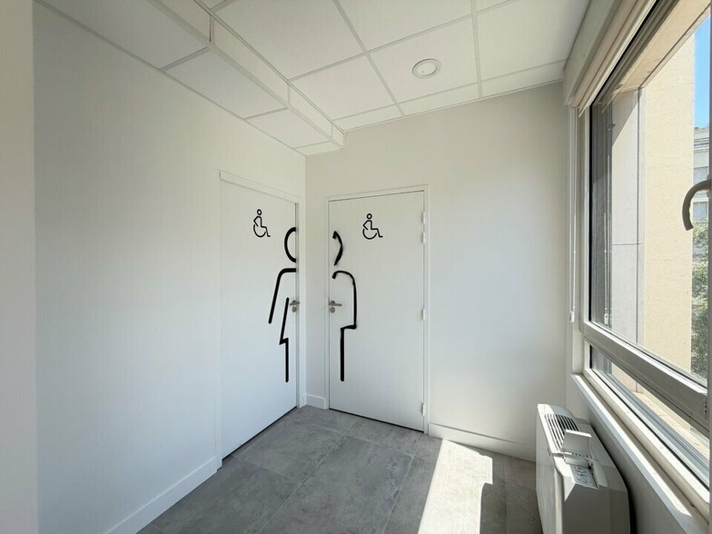 12 Bis Rue Guilloud, Lyon à louer - Photo de l’immeuble – Image 3 sur 10