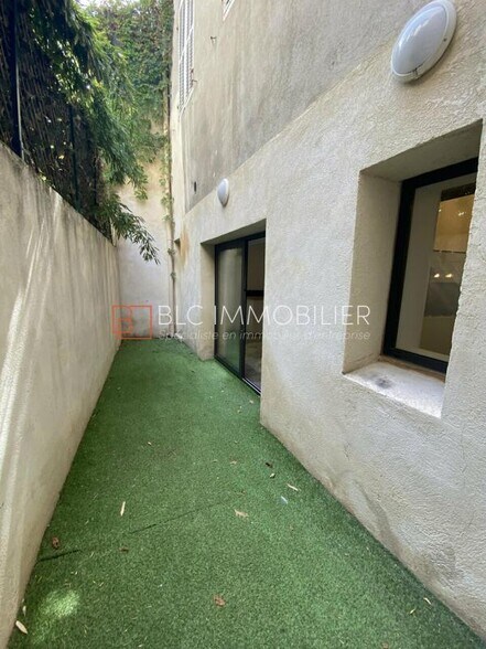 Bureau dans Marseille à louer - Photo de l’immeuble – Image 3 sur 11