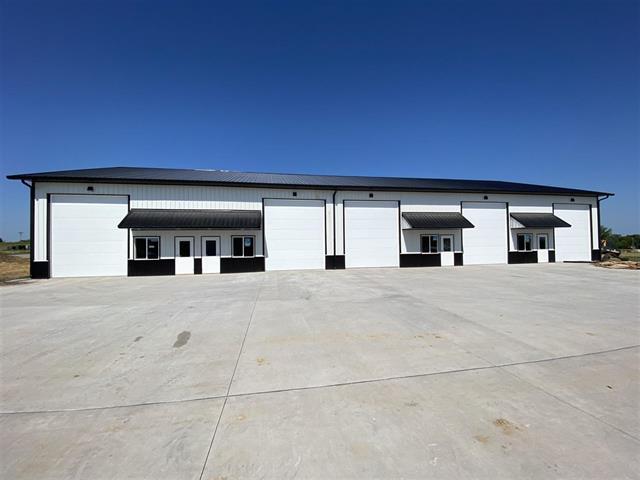 1650 Willow Creek Dr, Iowa City, IA à louer - Photo de l’immeuble – Image 1 sur 4