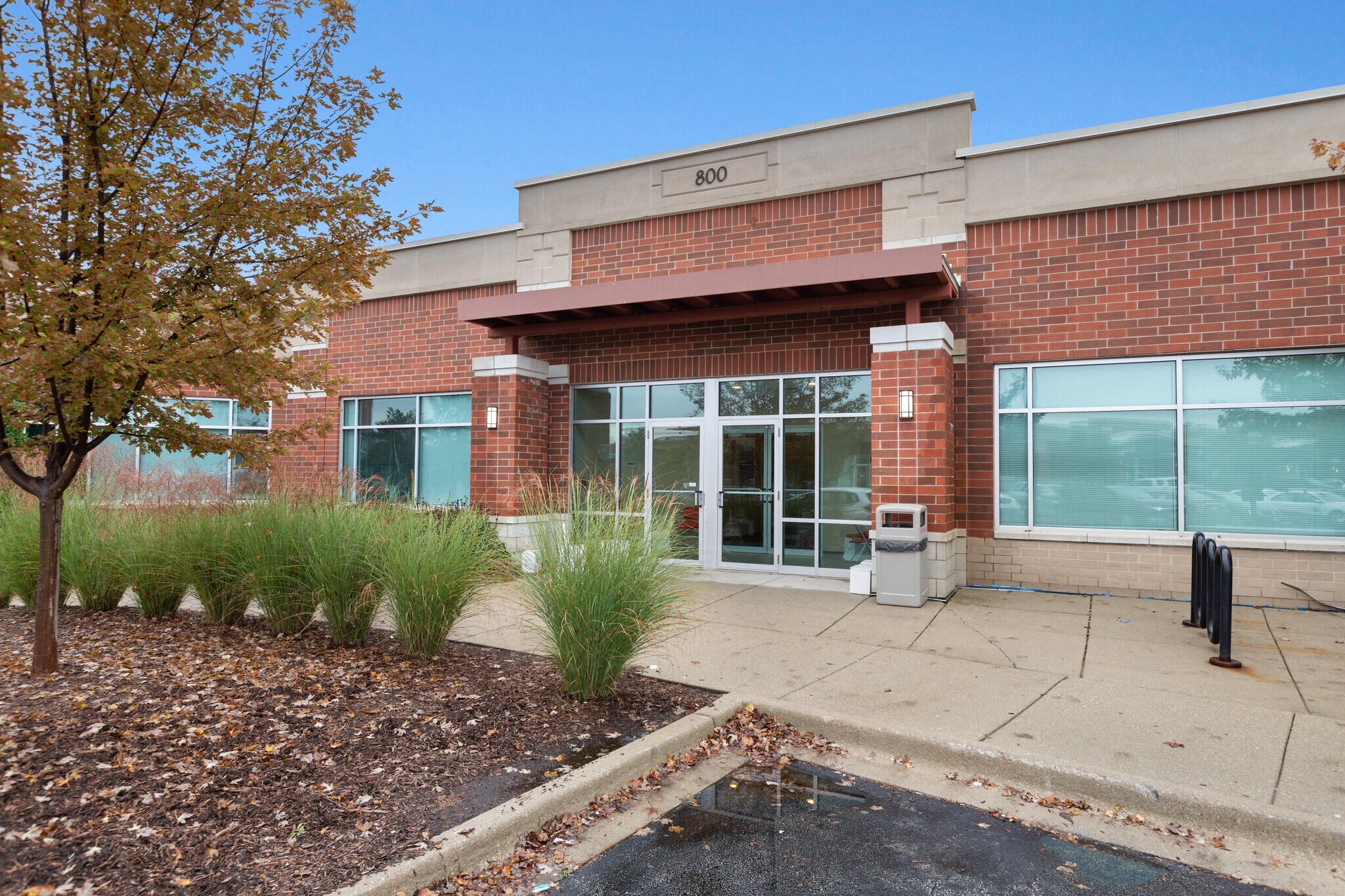 800 E Woodfield Rd, Schaumburg, IL à vendre Photo de l’immeuble– Image 1 sur 2