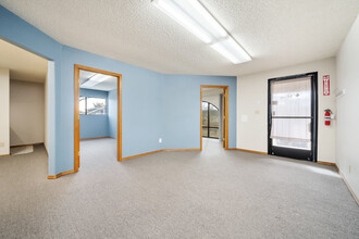 7635 El Camino Real, Atascadero, CA à louer Photo intérieure– Image 2 sur 14