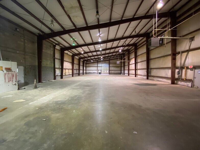 825 W Professional Pl, Chesapeake, VA à louer - Photo de l’immeuble – Image 3 sur 12