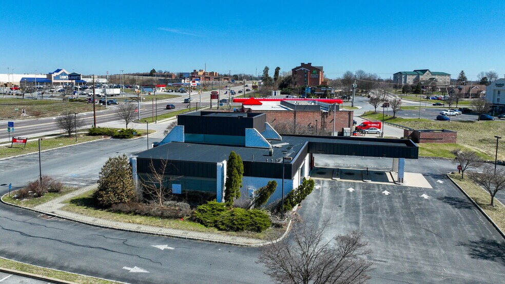 3951 Union Deposit Rd, Harrisburg, PA à louer - Photo de l’immeuble – Image 2 sur 2