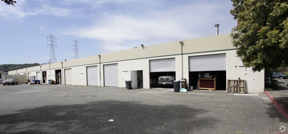 3095 Kerner Blvd, San Rafael, CA à louer - Photo de l’immeuble – Image 3 sur 3