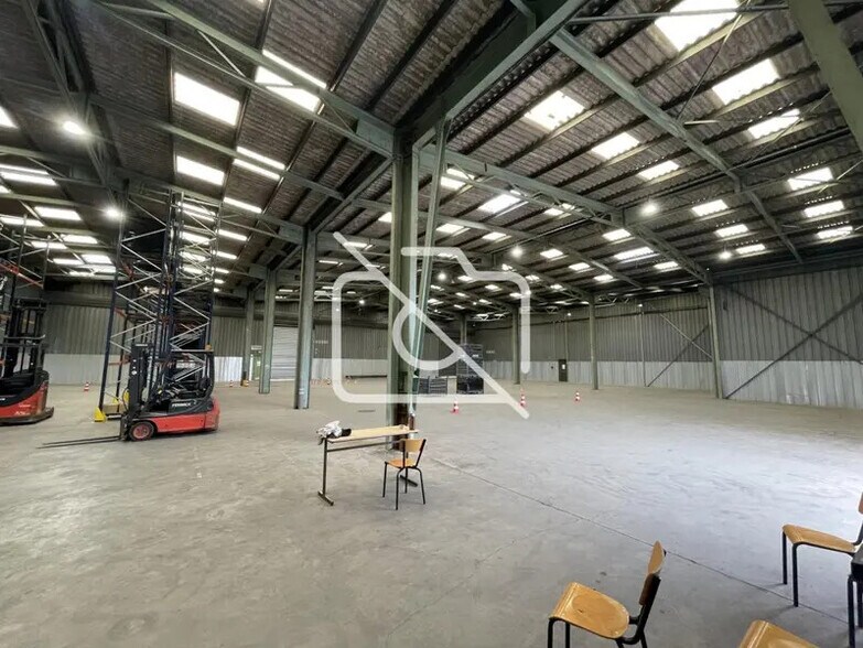 Industriel/Logistique dans Viry-Châtillon à louer - Photo intérieure – Image 3 sur 4