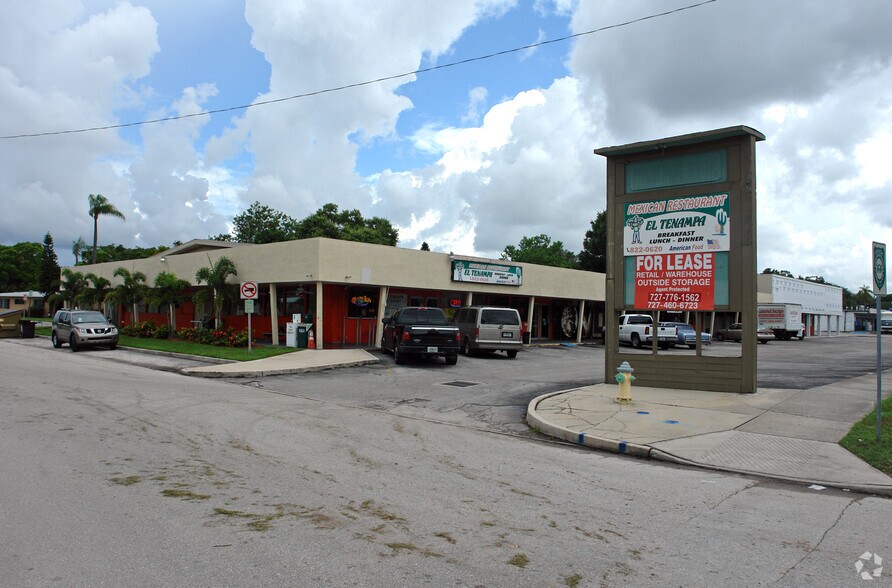 1900 16th St N, Saint Petersburg, FL à louer - Photo principale – Image 2 sur 4