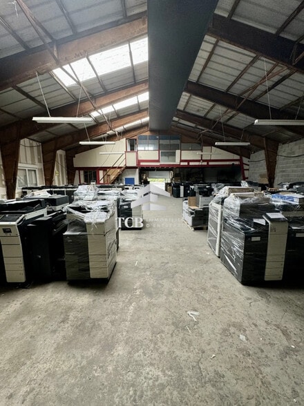 Local d'activités dans Haute-Goulaine à vendre - Photo de l’immeuble – Image 2 sur 5