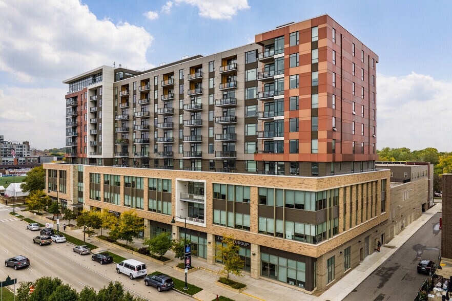 1004-1028 E Washington Ave, Madison, WI à louer - Photo de l’immeuble – Image 2 sur 22