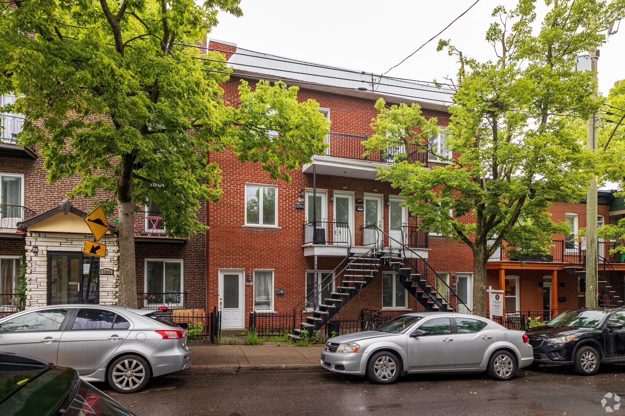 5251-5261 De Lanaudière, Montréal, QC à vendre Photo principale– Image 1 sur 3