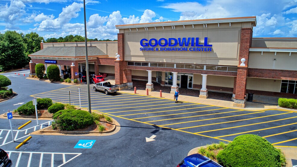 250 Jonesboro Rd, McDonough, GA à louer - Photo de l’immeuble – Image 2 sur 10