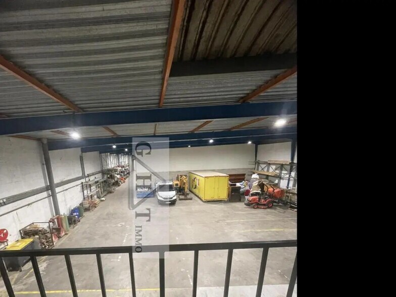 Industriel/Logistique dans Marines à vendre - Photo intérieure – Image 2 sur 6