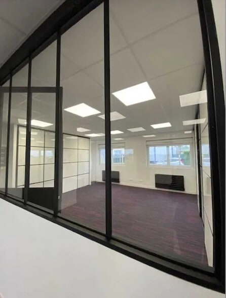 Bureau dans Octeville-sur-Mer à louer - Photo de l’immeuble – Image 3 sur 6