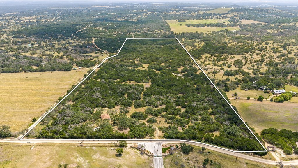 1984 Grape Creek rd, Fredericksburg, TX à vendre Photo principale– Image 1 sur 37