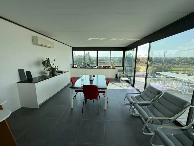 Plus de détails pour Milles, LES MILLES - Bureau à vendre