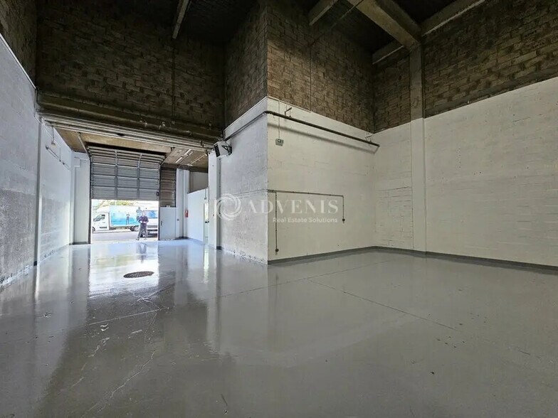Local d’activités dans Gennevilliers à louer - Photo de l’immeuble – Image 2 sur 5