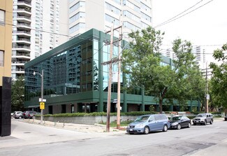 Plus de détails pour 20 Holly St, Toronto, ON - Bureau à louer