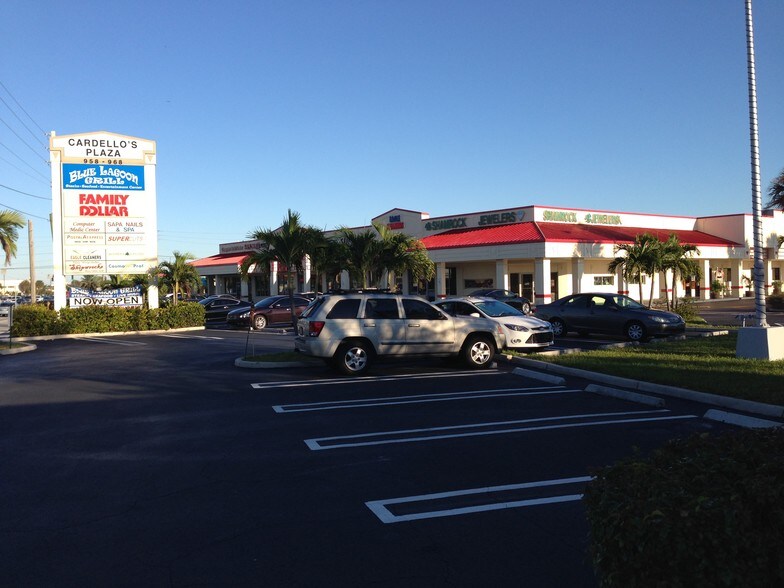 958 Northlake Blvd, North Palm Beach, FL à louer - Photo de l’immeuble – Image 3 sur 4