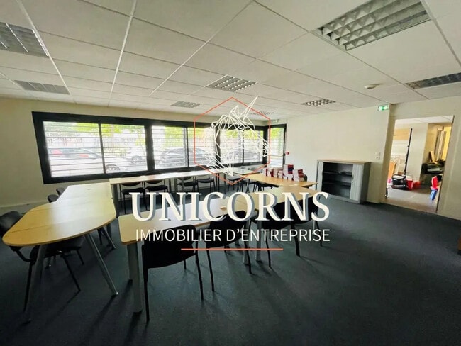 Plus de détails pour Bureau à vendre