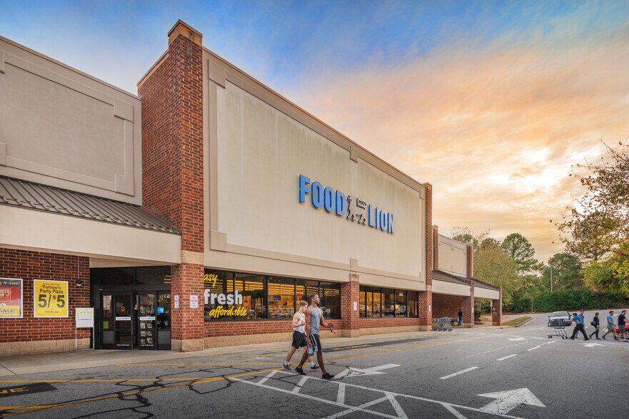 3205-3415 Avent Ferry Rd, Raleigh, NC à louer - Photo de l’immeuble – Image 1 sur 7