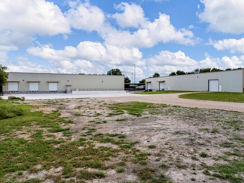 1009 S Robinson Dr, Robinson, TX à vendre - Photo de l’immeuble – Image 3 sur 6